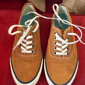 SeaVees Men's Brown Corduroy Sneakers